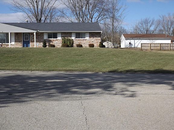 5th image of 2058 Carriage Hall Ct