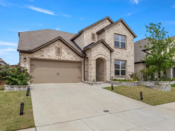 1913 Braided Mane Ave, Aubrey, TX 76227