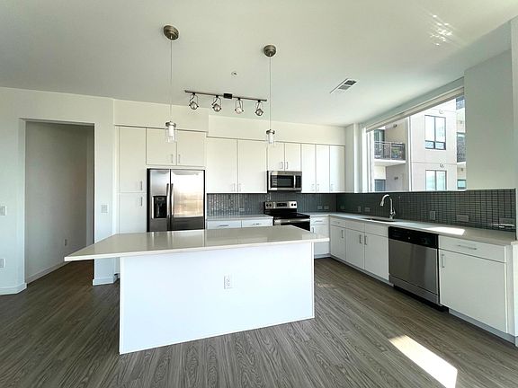 2nd image of 330 E 6th Ave #329