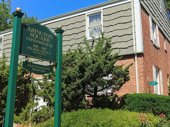 2nd image of 907 Palmer Ave APT D2