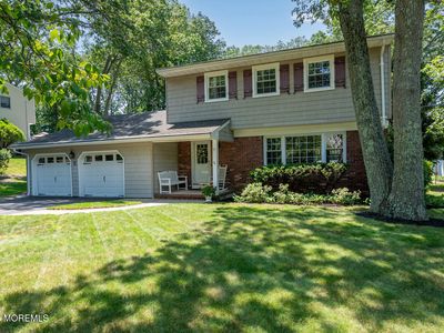 11 Woodmere Drive, Eatontown, NJ, 07724