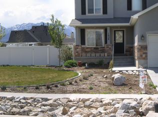 1058 S Mustang Dr, Grantsville, UT 84029
