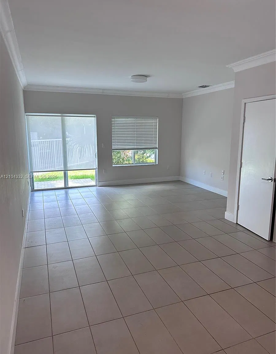 East Of 5th Townhomes — Photo 2