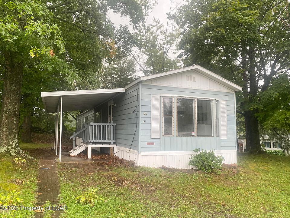 1st image of 202 Adams Dr