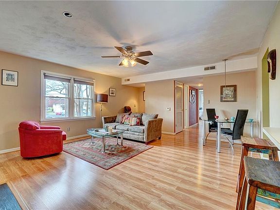 5th image of 543 W 20th St APT 103