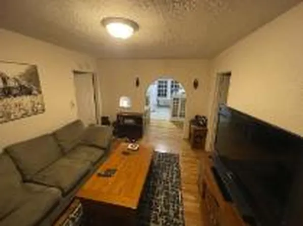 2127 University Ave, Madison, WI