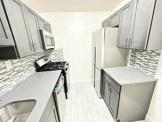 Rented by Bruma Realty LLC | media 12