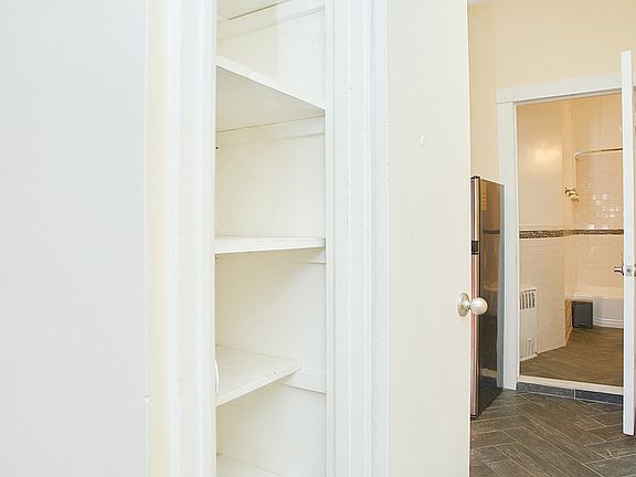 4th image of 388 Saint Johns Pl APT 2B