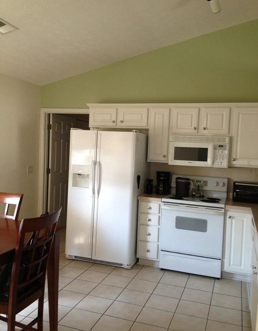 3 bed, 1600 sqft, $1,950 — Photo 3