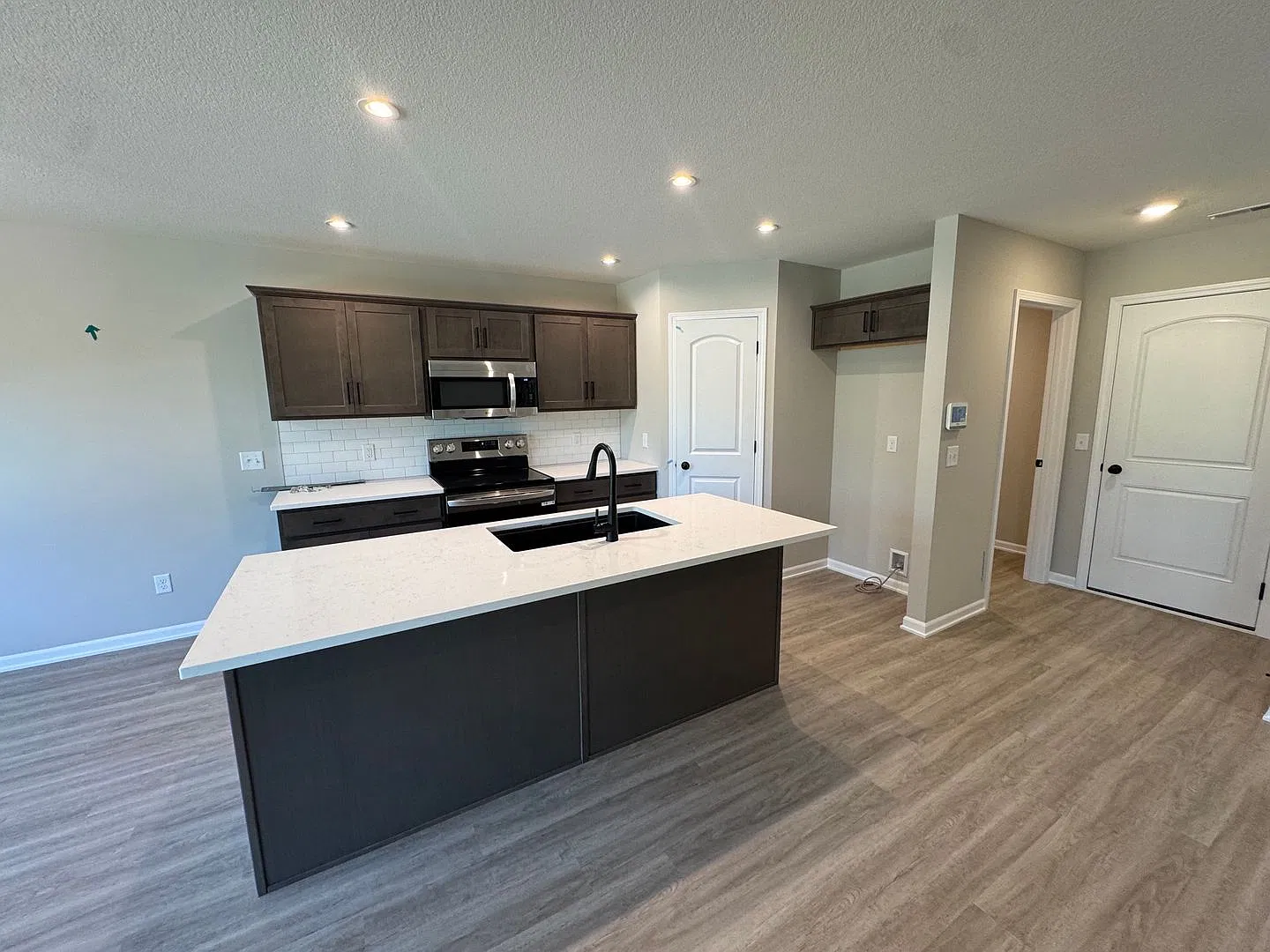 377 Forecast Cove — Photo 3
