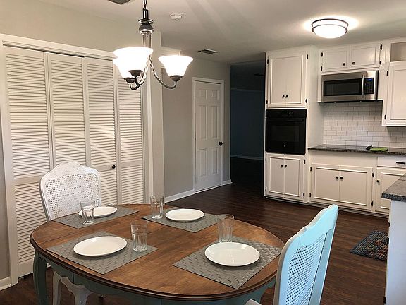 5th image of 2305 Love St