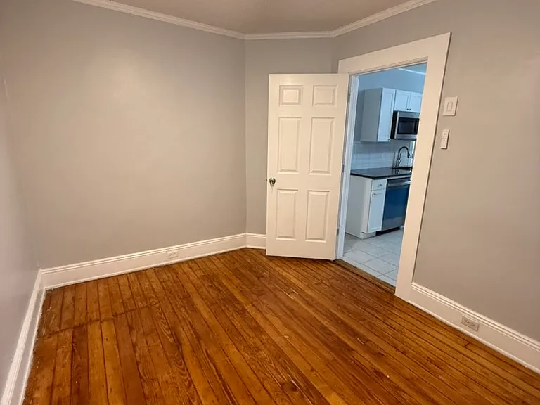 319 Delavan Ave #1 — Photo 11
