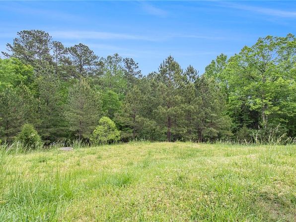 1070 Mallard Ridge Rd, Madison, GA 30650