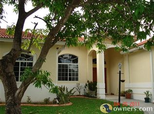 17204 SW 80th Ct, Palmetto Bay, FL 33157