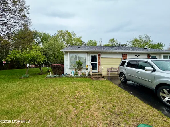 6 Mason Lane #A, Whiting, NJ 08759