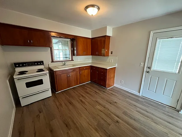 6027 Van Wormer Dr — Photo 3