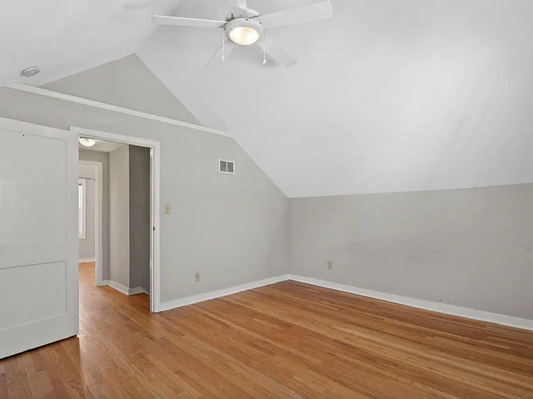 4918 N Berkeley Blvd — Photo 19