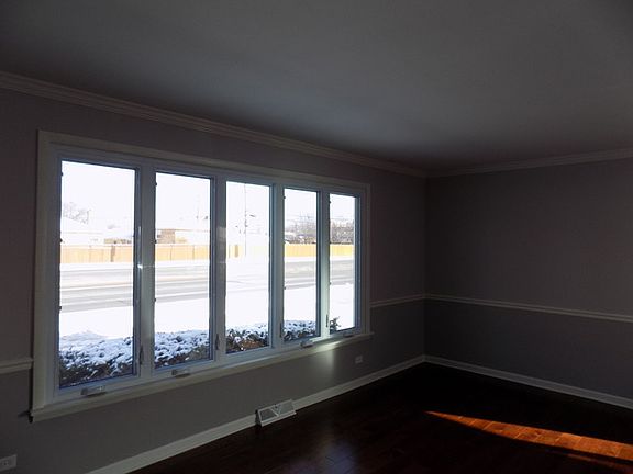 3rd image of 10300 S Lacrosse Ave