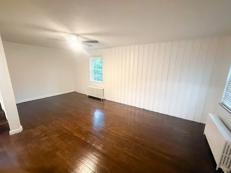 146 Evaline St — Photo 6