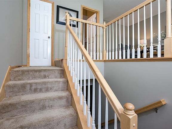 5th image of 15542 Lilac Dr