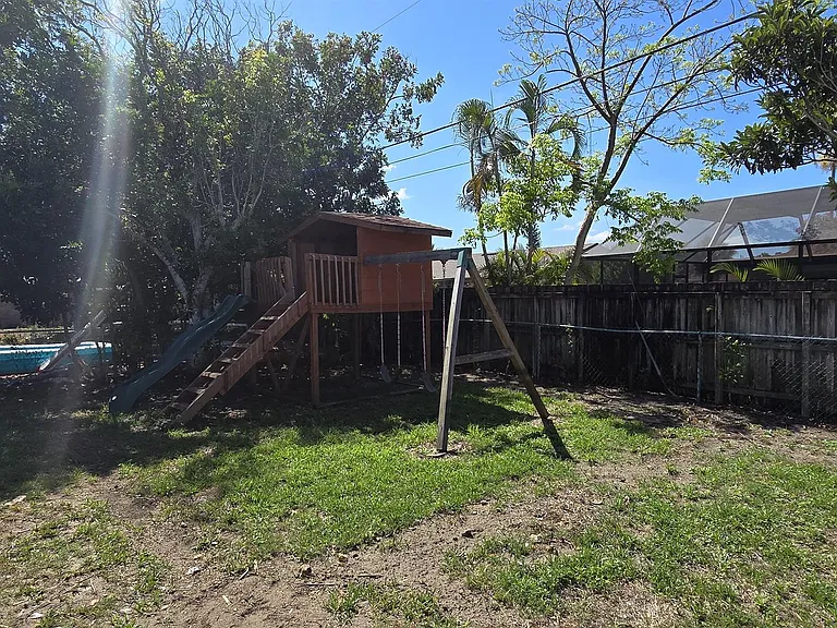 4580 24th Pl SW #B — Photo 13