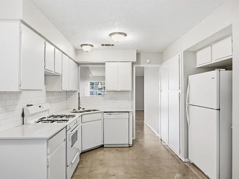 113 Meteor Dr #A — Photo 9