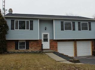 28784 Starlight Rd, Perrysburg, OH 43551