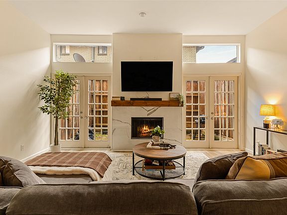 3rd image of 4015 Holland Ave APT 103