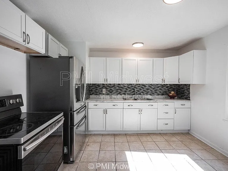 4627 Karen Dr — Photo 7