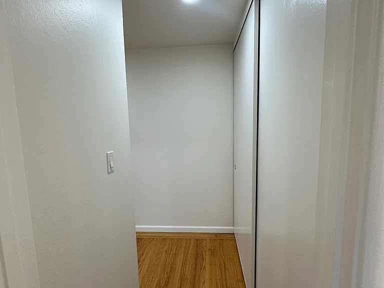 5445 Broadway #1 — Photo 33