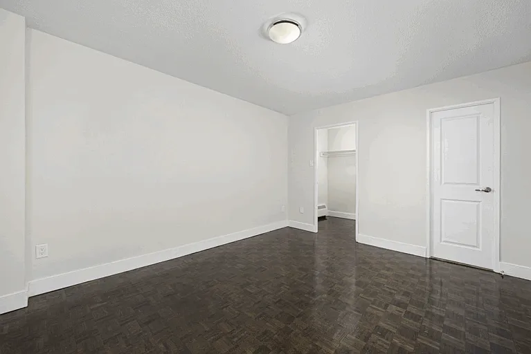 2397 Finch Ave W — Photo 7