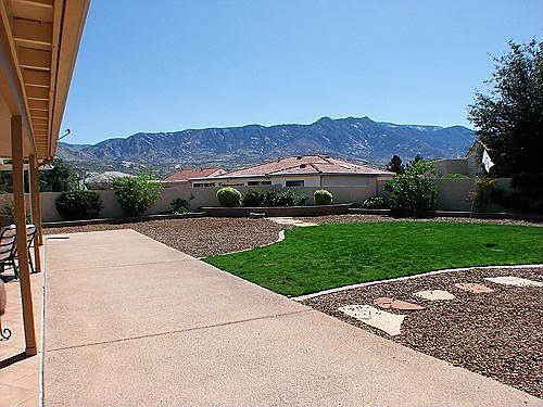 South facing Mountain Views