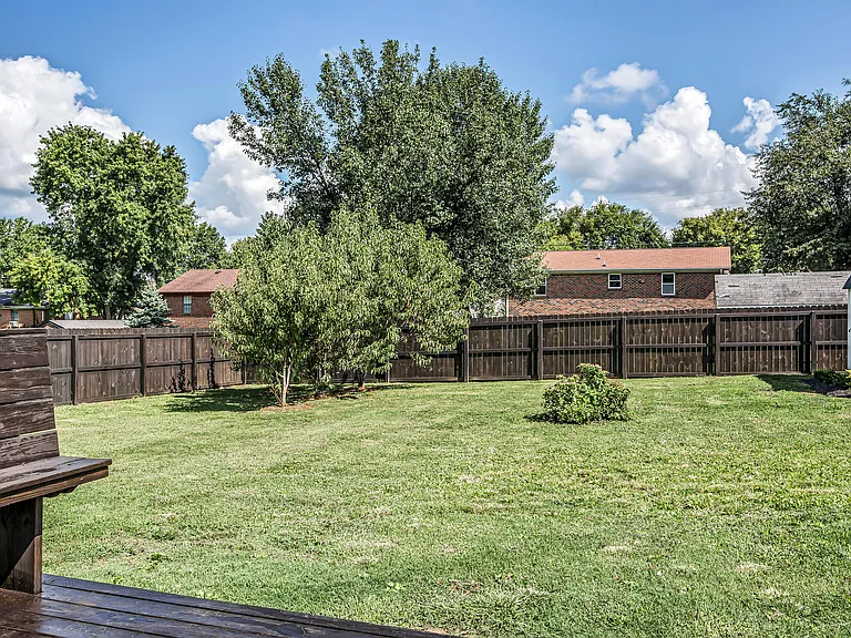 106 Scruggs Ave — Photo 8