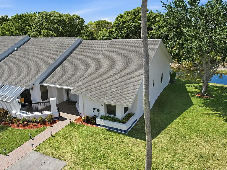 10775 Waterberry Dr — Photo 32