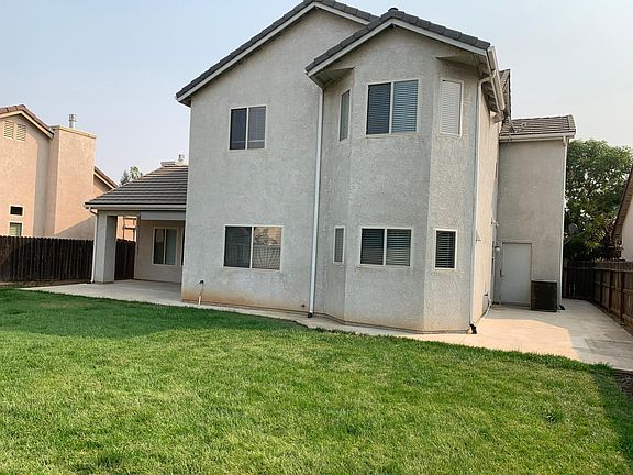 3rd image of 7586 N Paula Ave