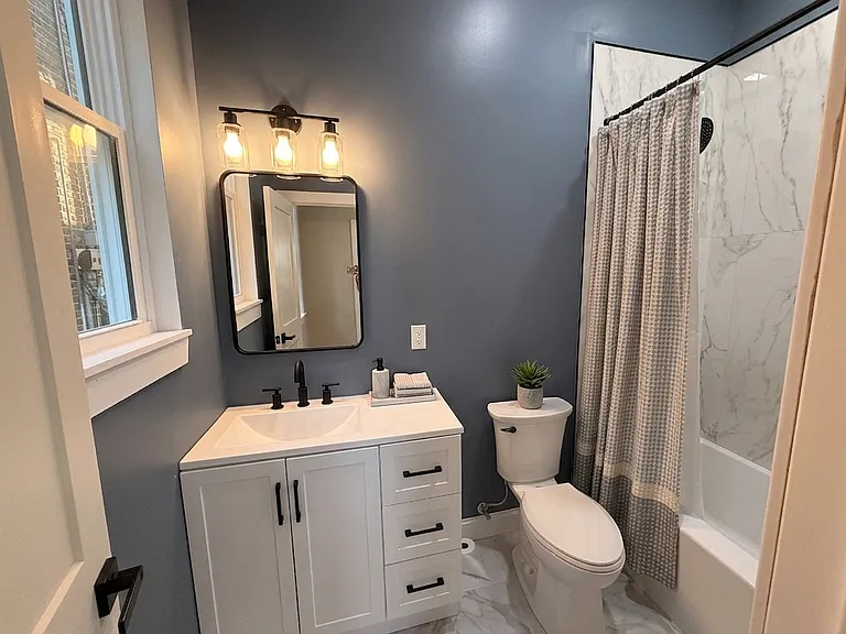 4127 Saint Bernard Ave — Photo 7