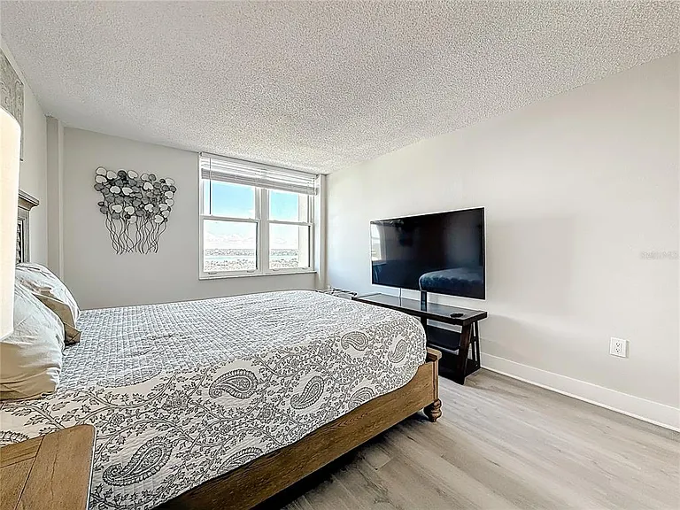 400 Island Way #1411 — Photo 35