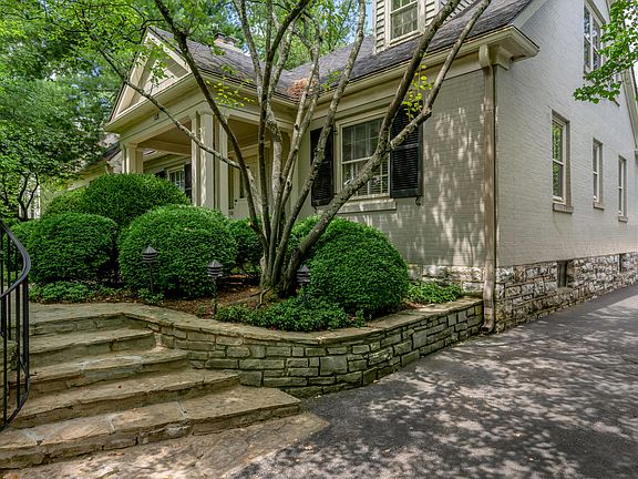 5th image of 108 Romany Rd