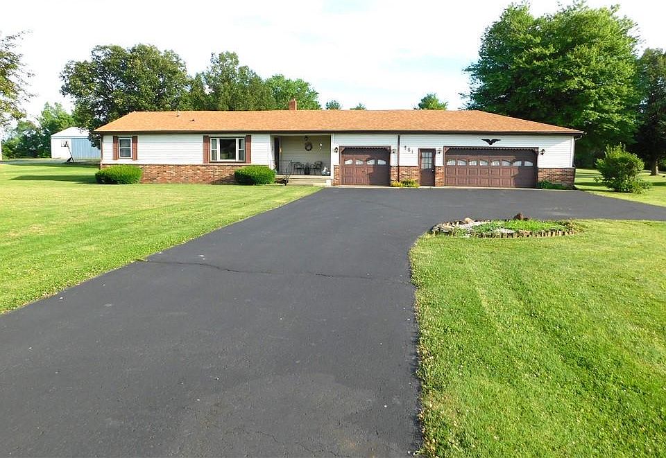 1st image of 981 E Barachel Ln