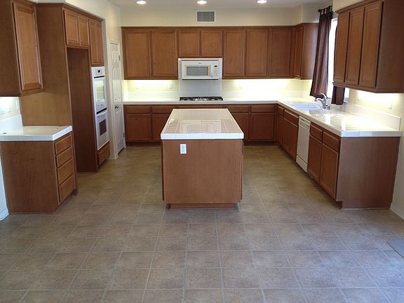 3rd image of 12835 Trent Pl