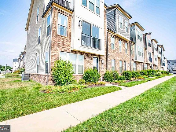 2nd image of 167 Lyons Creek Dr
