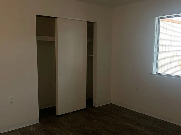 Taylor Heights Apartments — Photo 48