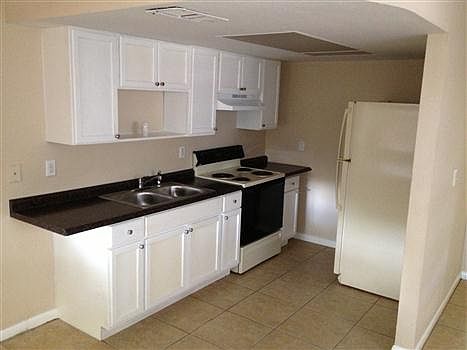 2nd image of 2145 Canal St APT 4