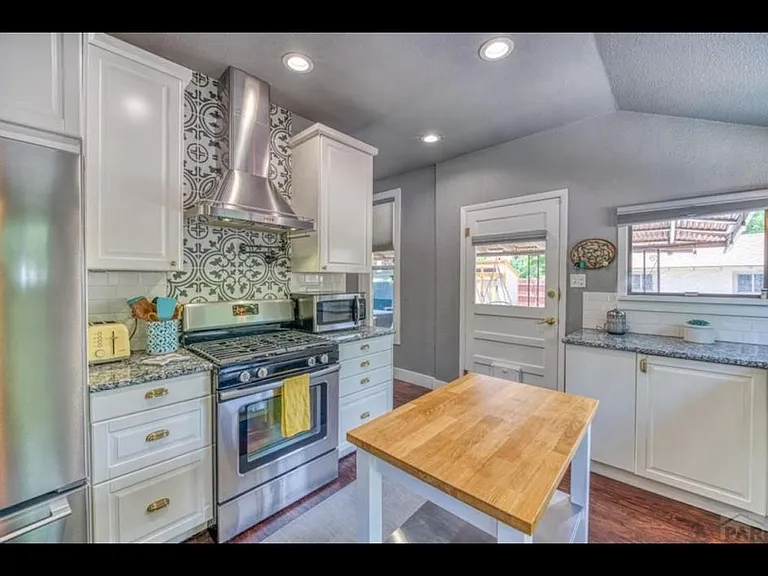 731 Greenwood Ave — Photo 6