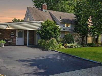 97 Jerusalem Avenue, Levittown, NY, 11756