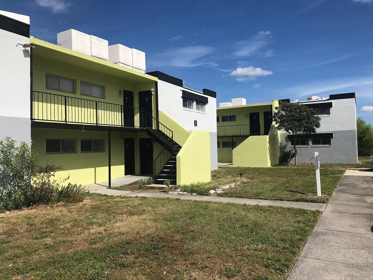 Bonny Apartments — Photo 2