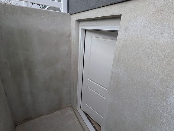 2nd image of 3826 S Woodland Ave #Basement