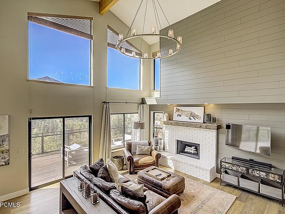 5th image of 7562 N Tall Oaks Dr