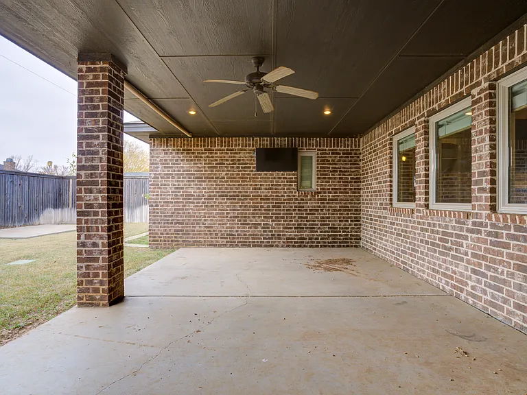 803 Avenue S — Photo 19