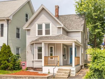 386 Spruce St, Manchester, NH, 03103